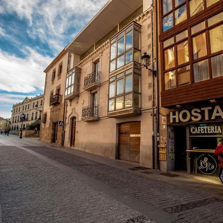 Hostal Caballeros Soria Exterior photo